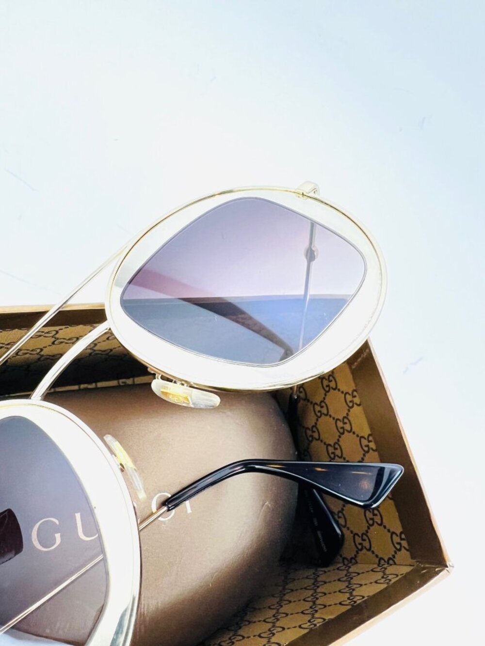 Gucci Round Frame Sylvie Web Sunglasses GG0105S - Picture 16 of 16